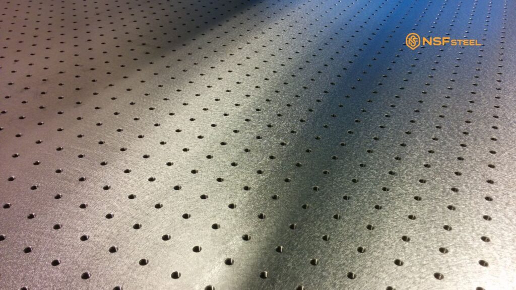 Chapa de aço para piso é apenas uma chapa de aço comum?