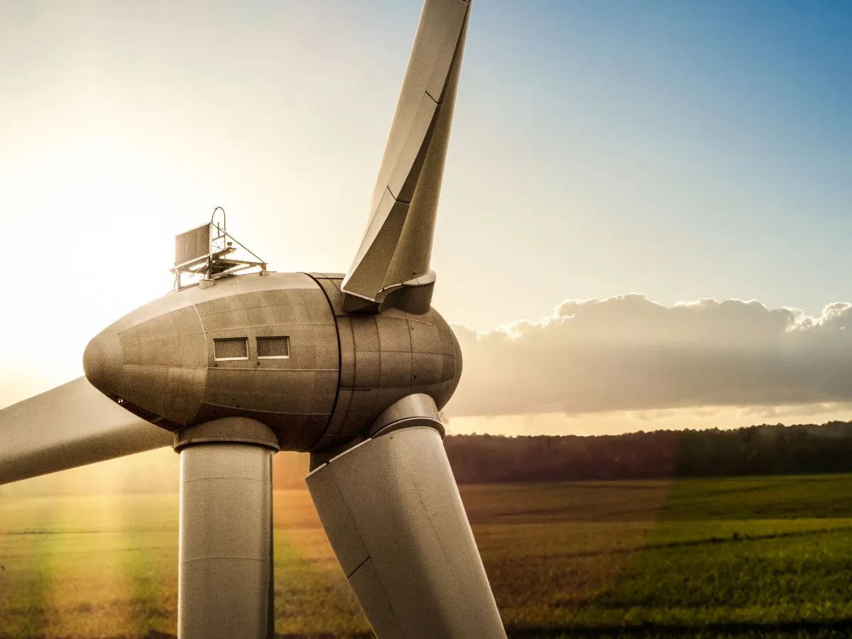 Torres eólicas e estruturas de aço utilizadas na geração de energia
